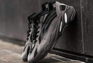 yeezy 700 v2 Vanta货量9.8w双 yeezy 700 v2黑灰价格趋势怎么样